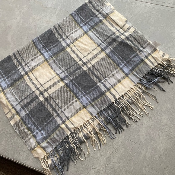 Plaid blue & grey scarf - Picture 1 of 2